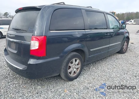 2013 Chrysler Town & Country Touring z USA, uszkodzony, nr VIN 2C4RC1BG4DR594568